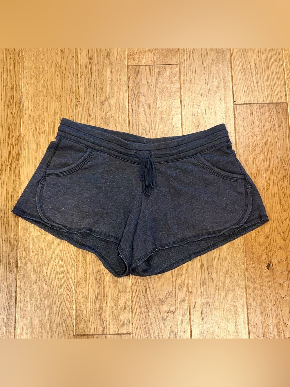 Old Navy Lounge Shorts Women’s Medium Charcoal Gray | Very Good Condition